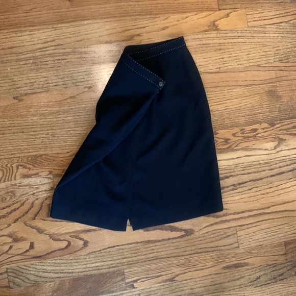 Ann Taylor Petites Black Skirt Blazer Suit Women’s 4P Skirt 6P Jacket Lined EUC - Picture 11 of 12